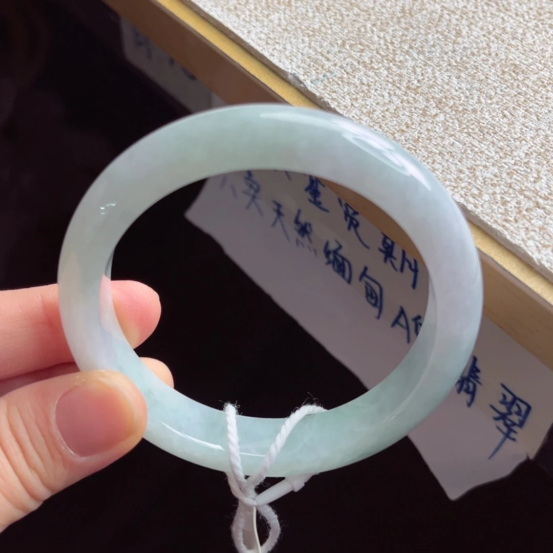 翡翠未镶嵌手镯手镯
