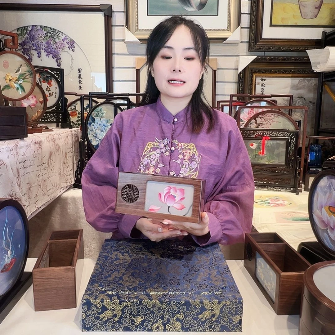 织绣苏绣收纳盒手工