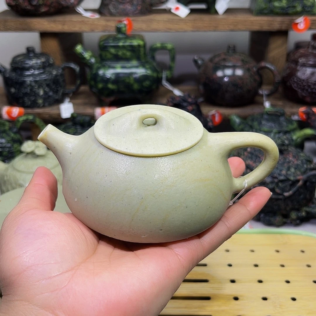 多****宝石材冰碛玉石瓢壶有瑕