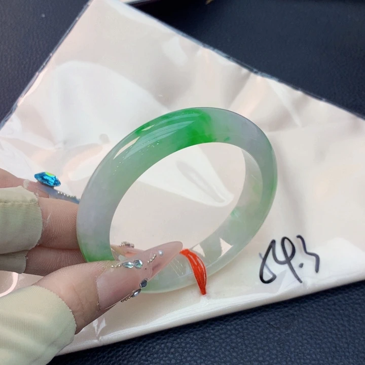 翡翠未镶嵌手镯翡翠手镯