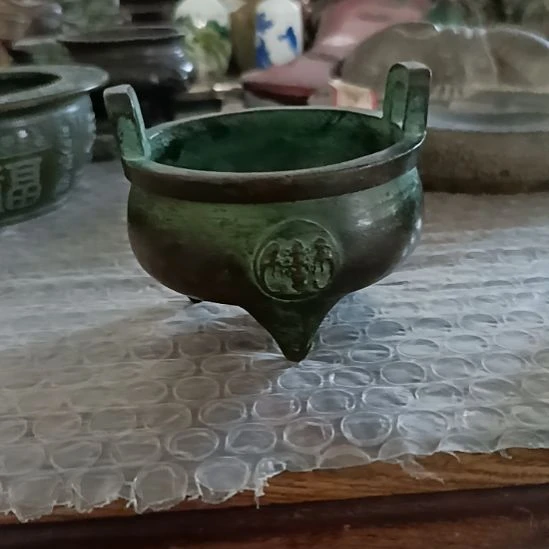 翠***花铜香炉一个小的一个