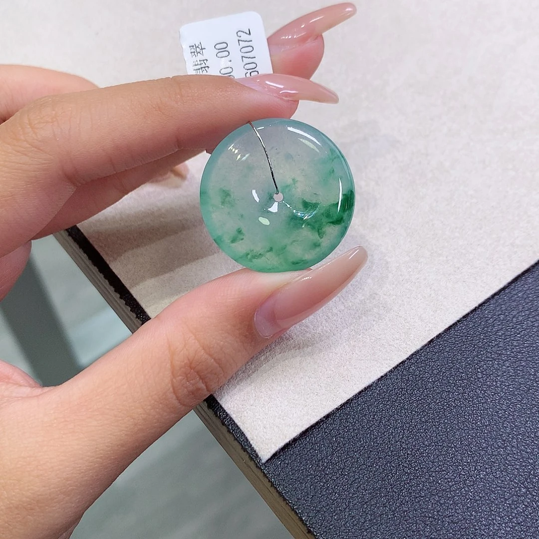 翡翠未镶嵌吊坠(不含链)26.4-5.8