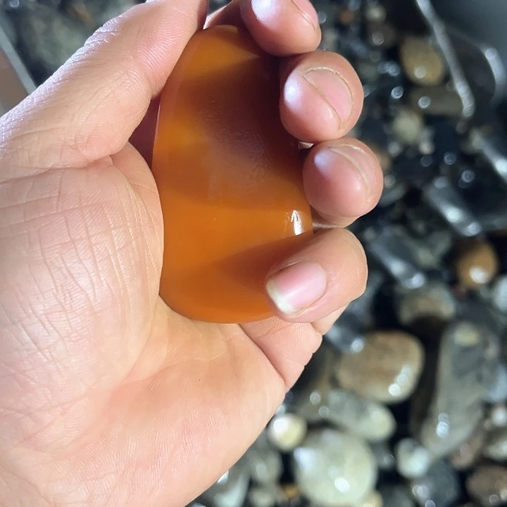 未镶嵌和田玉（糖玉）挂件