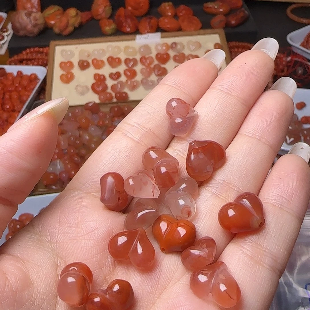 南红玛瑙未镶嵌颈饰