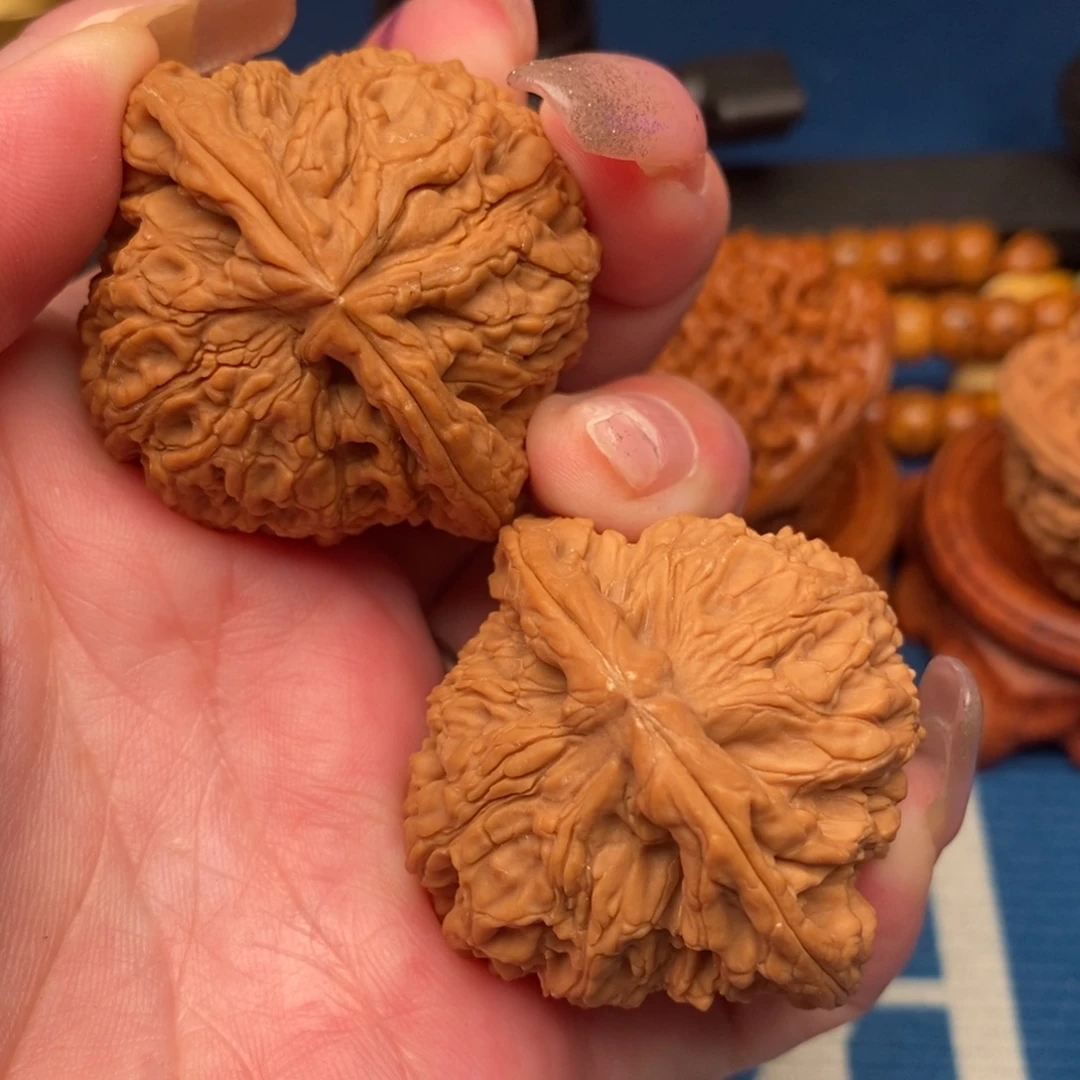 郭***。吊坠文玩核桃南疆