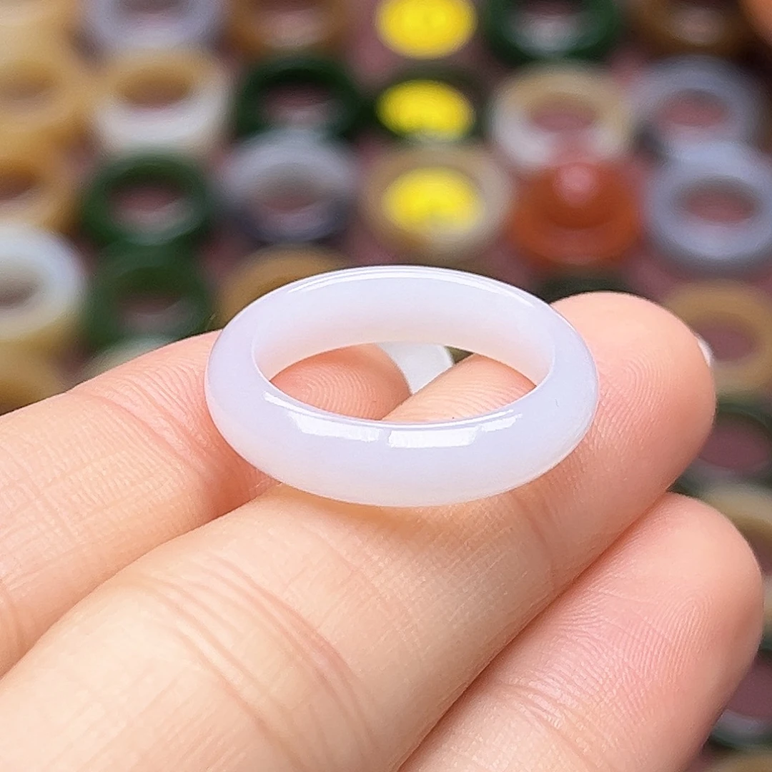 少***少和田玉未镶嵌戒指