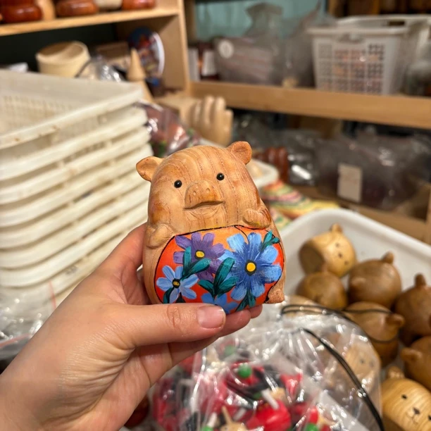 摆件/一物一拍/彩绘红猪