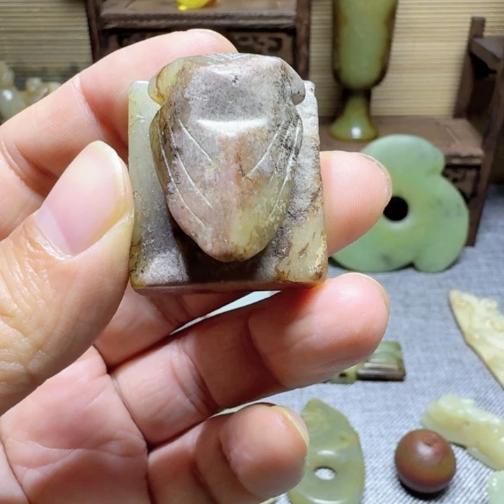 东***岳和田玉（糖玉）未镶嵌颈饰