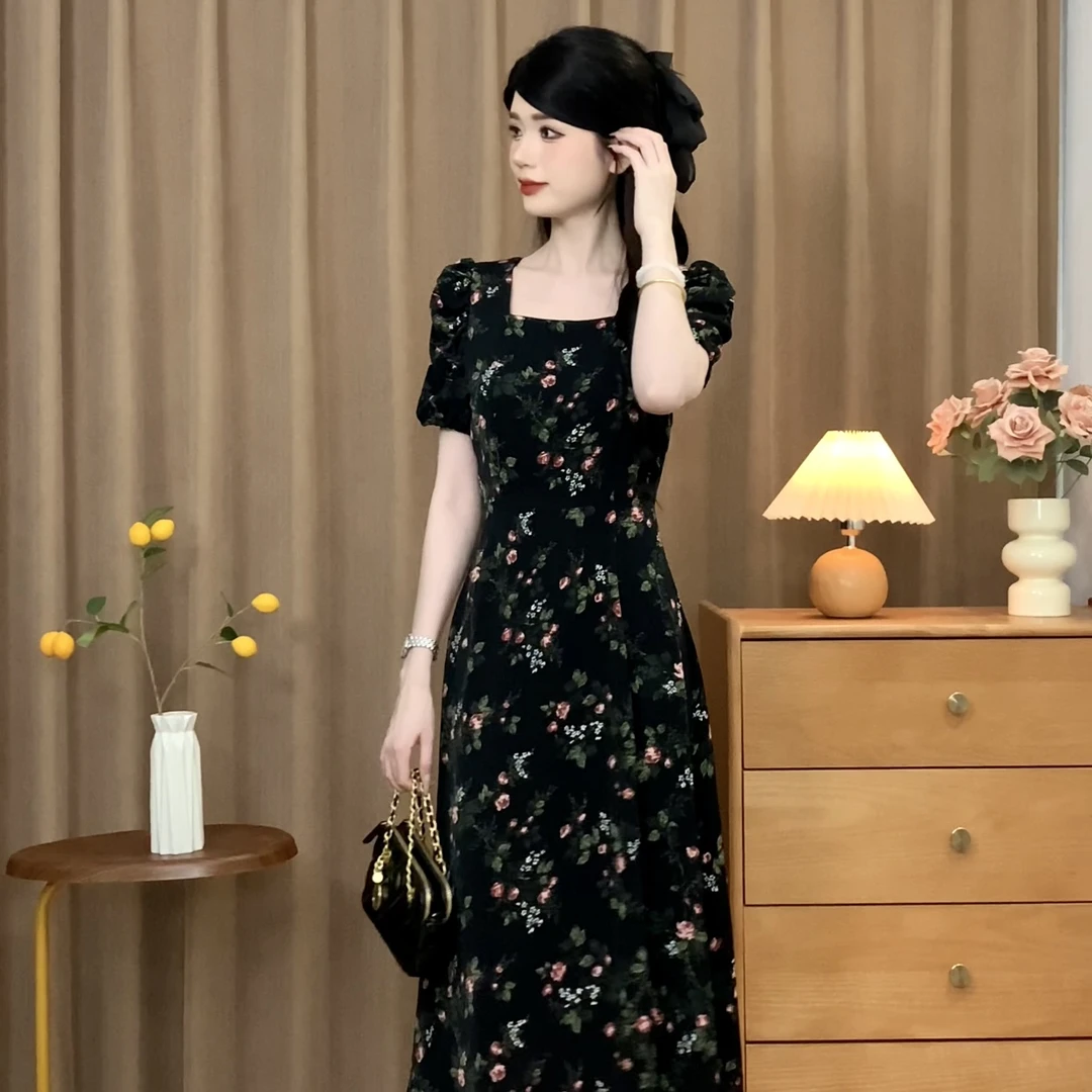 (暗夜玫瑰)夏季法式方领气质收腰显瘦连衣裙温柔碎花小个子裙子