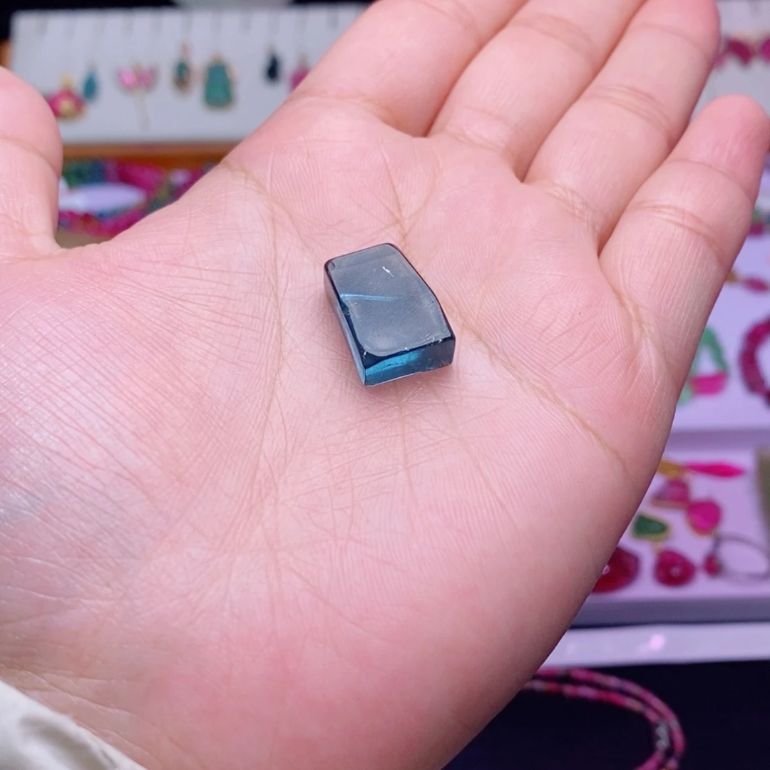 颈饰未镶嵌碧玺无事牌m