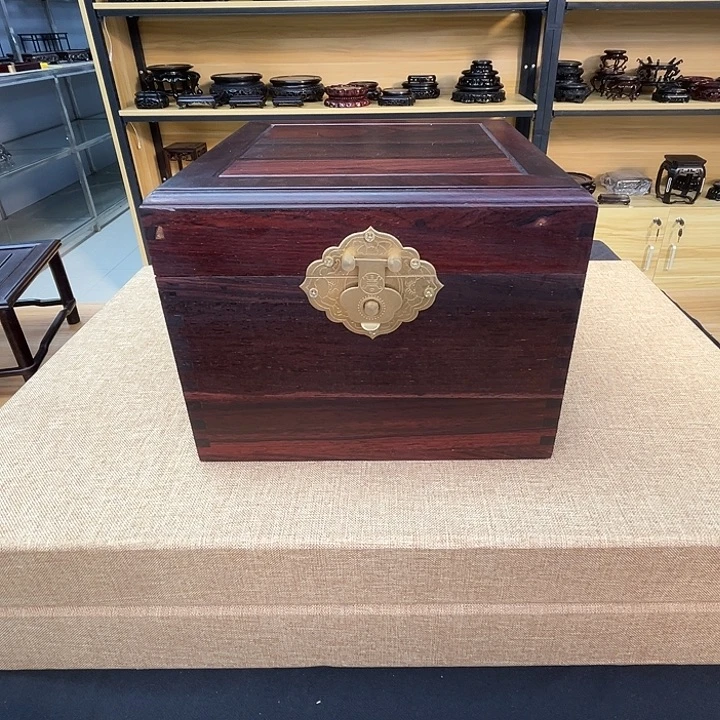 交趾黄檀（大红酸枝）首饰盒16/12厘米