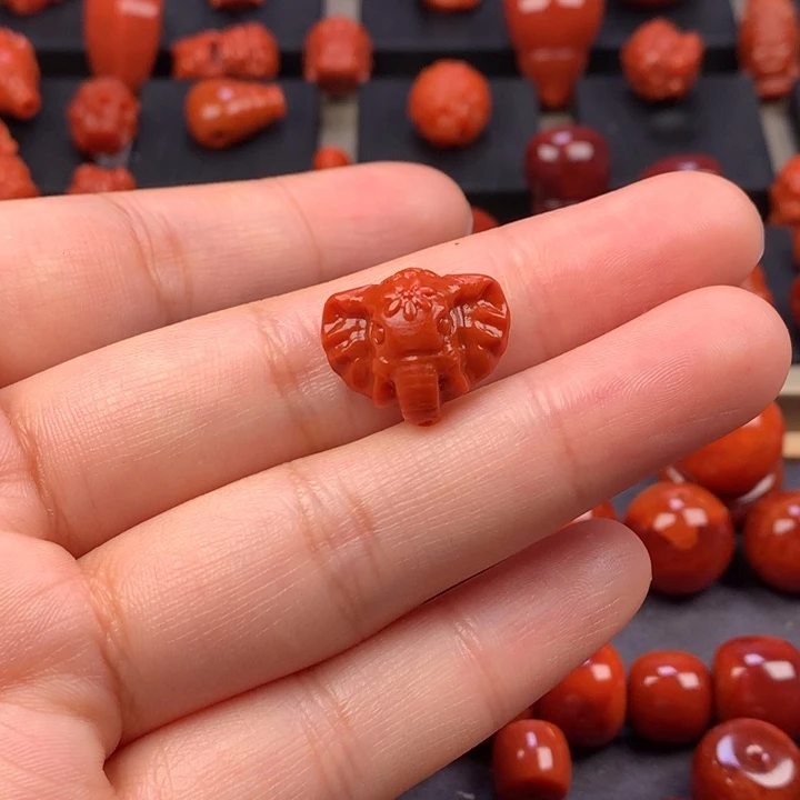 南红玛瑙未镶嵌象神17.2MM