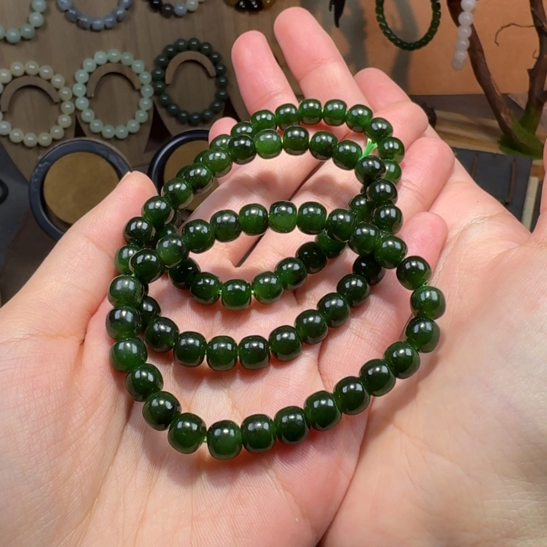 和田玉未镶嵌颈饰卡8俄7菠菜绿拍一发一多样性发货
