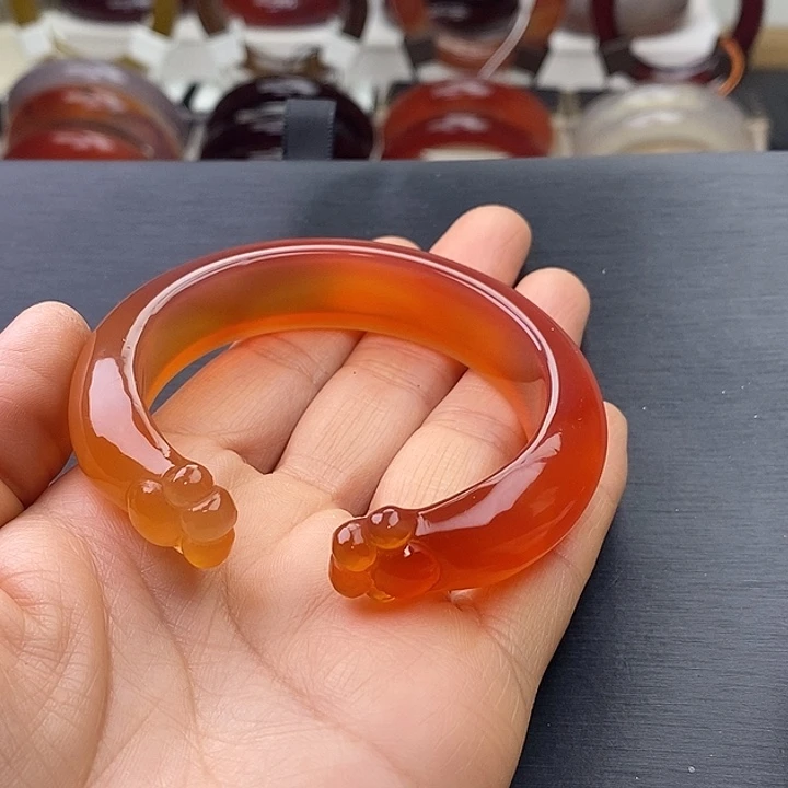 玛瑙/玉髓未镶嵌手镯54圈