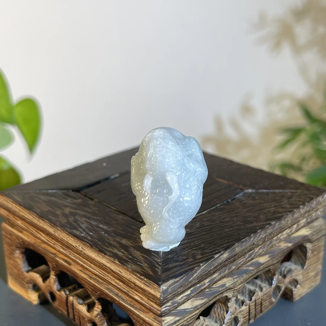 JXB19-07  天然缅甸A货翡翠 三脚金蟾