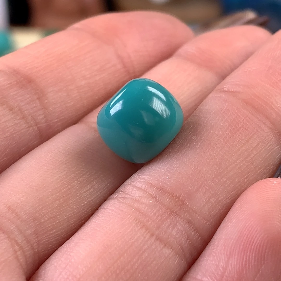 绿松石未镶嵌珠宝奇石11.3x9.8mm