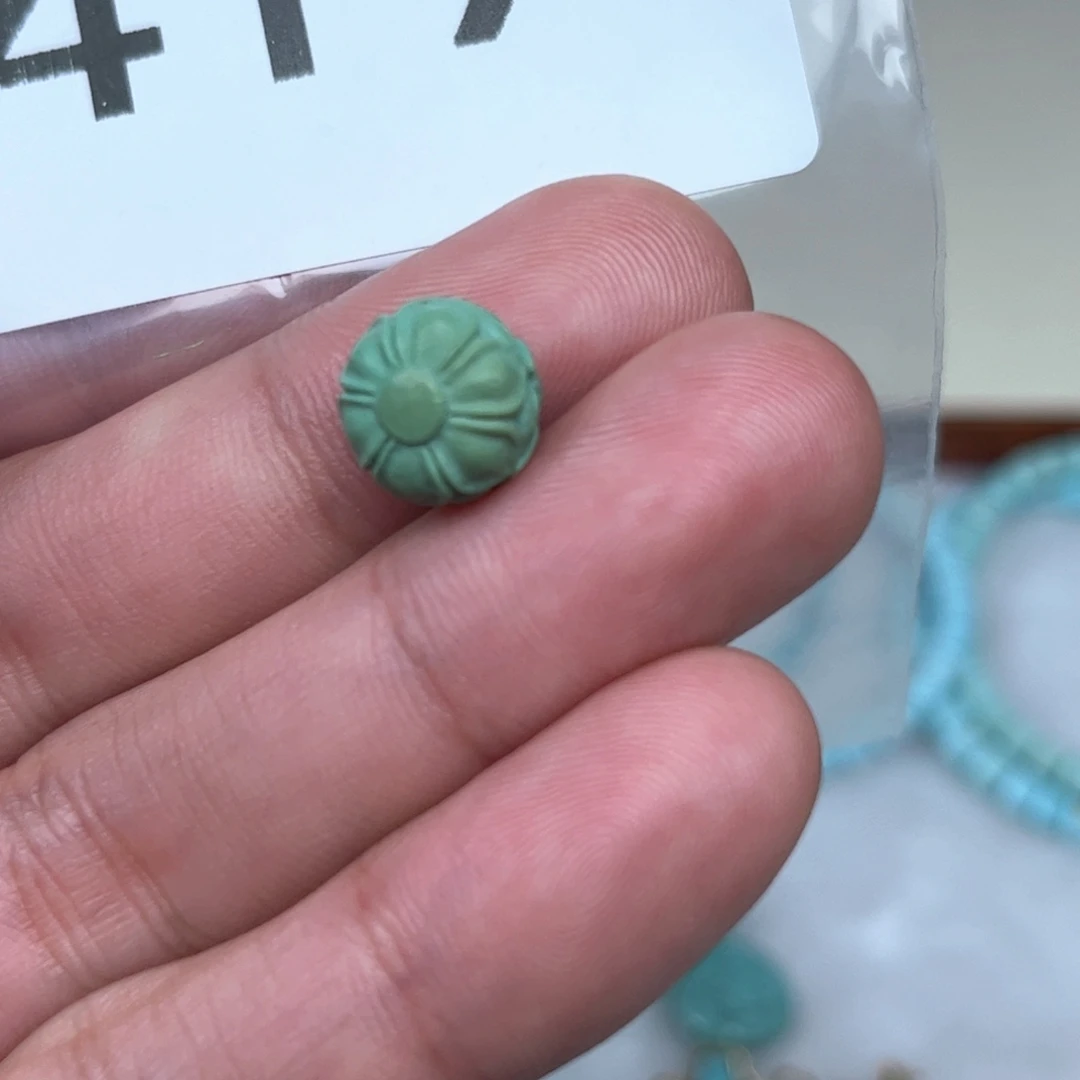 绿松石未镶嵌珠宝奇石