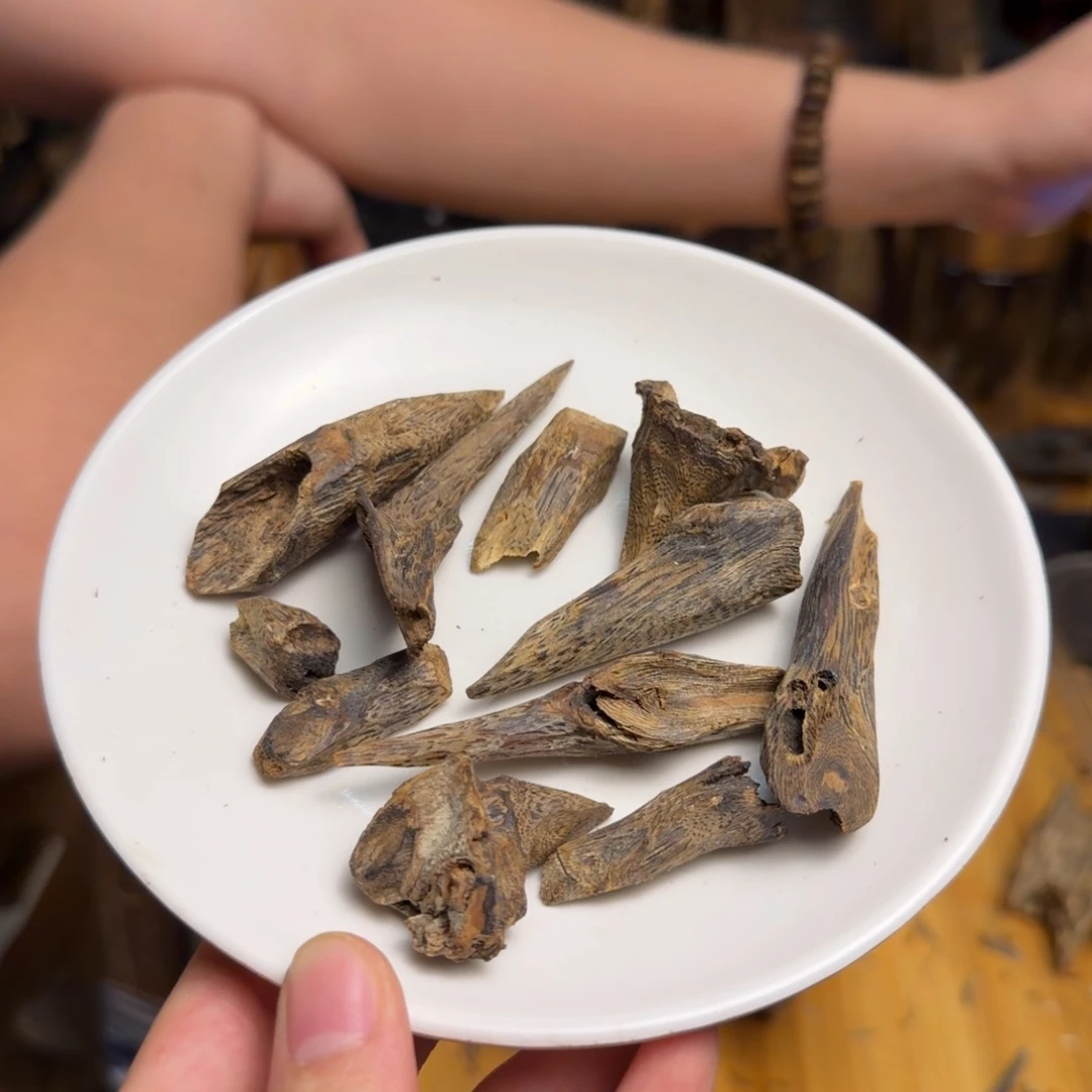 沉香沉香碎屑惠东绿棋34克