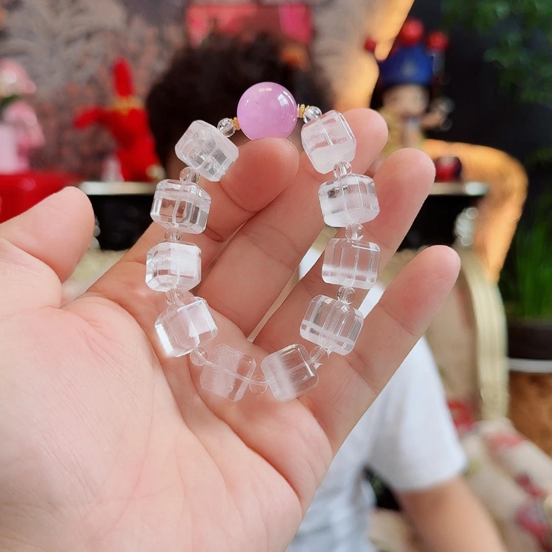 18K金镶嵌手链水晶