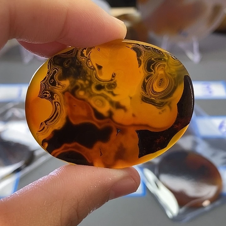 玛瑙/玉髓未镶嵌珠宝半成品