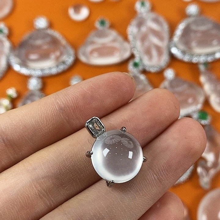 石英质玉未镶嵌颈饰