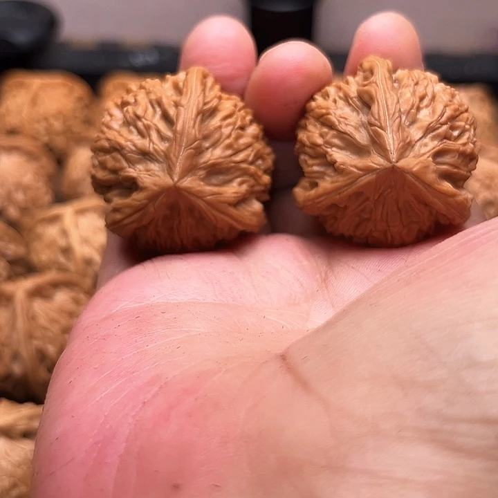 文玩核桃吊坠别****?The first