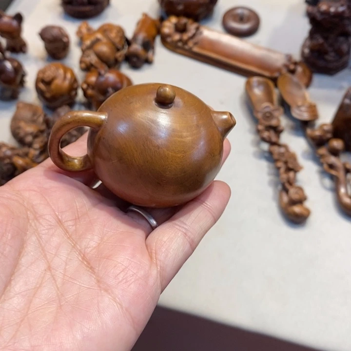 木黄杨木把把壶手把件