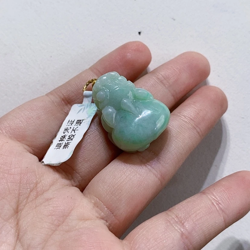 【闪购商品】翡翠未镶嵌颈饰