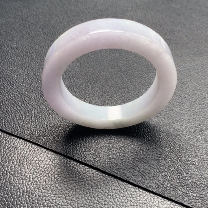 定制翡翠未镶嵌手镯