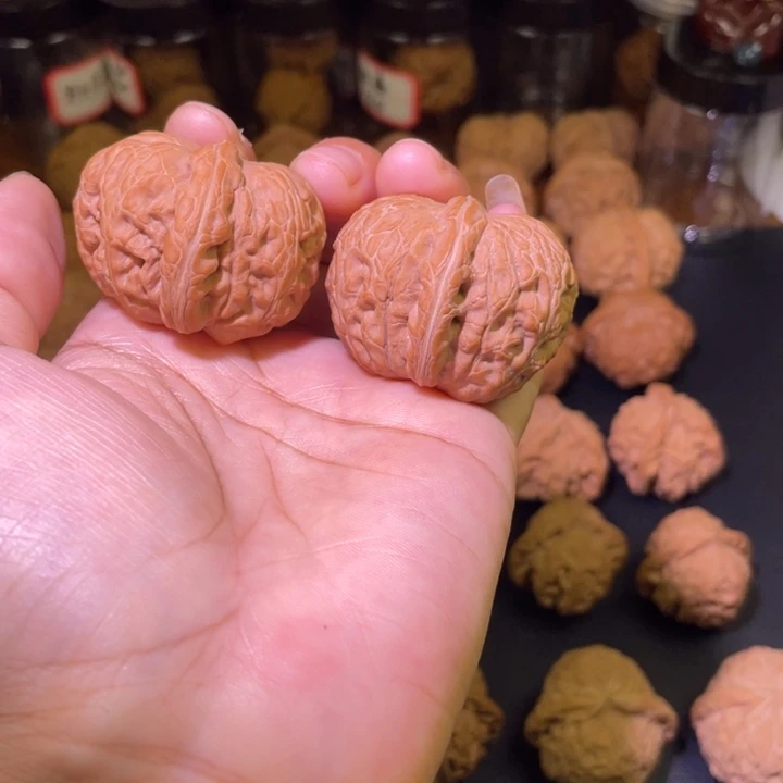 文玩核桃把件元宝