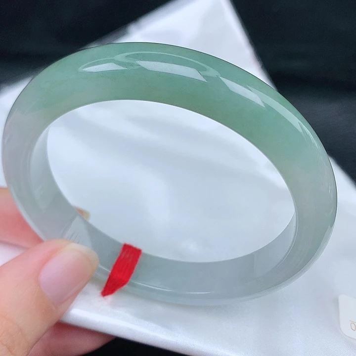 未镶嵌手镯翡翠天然