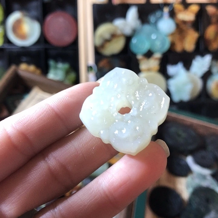 岫玉未镶嵌岫玉挂件