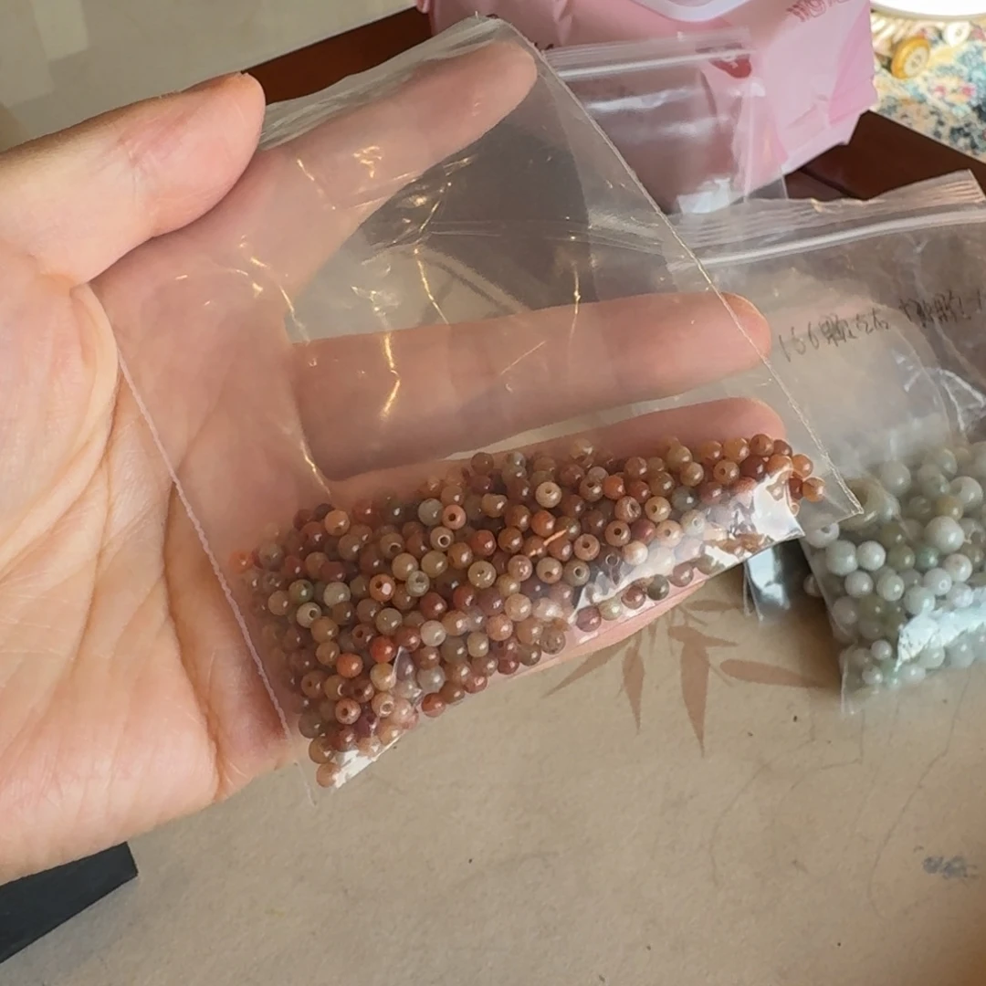 翡翠未镶嵌颈饰红翡小米珠