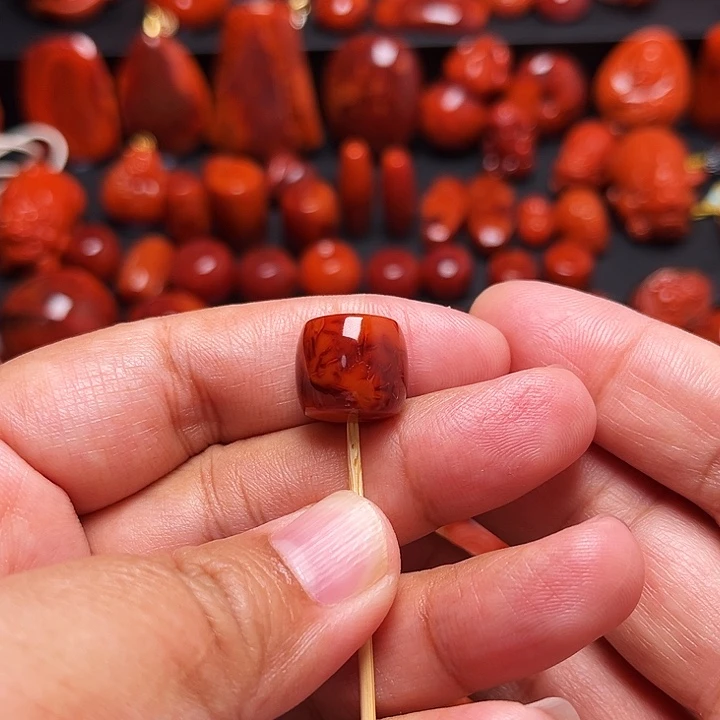 南红玛瑙未镶嵌配饰火焰纹直切13.6mm