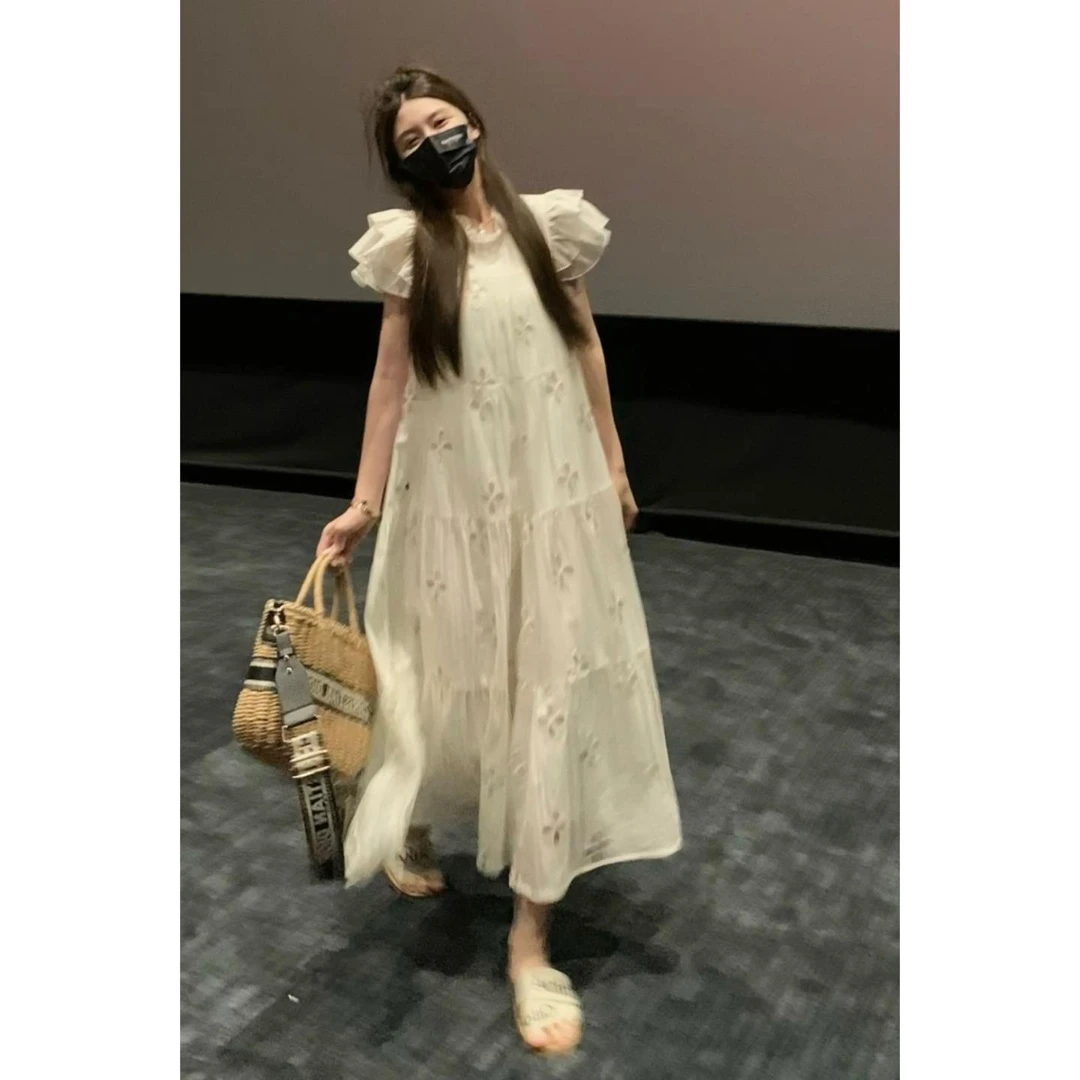 栀子呢喃 法式镂空刺绣小飞袖连衣裙女夏温柔高级感初恋宽松A字裙