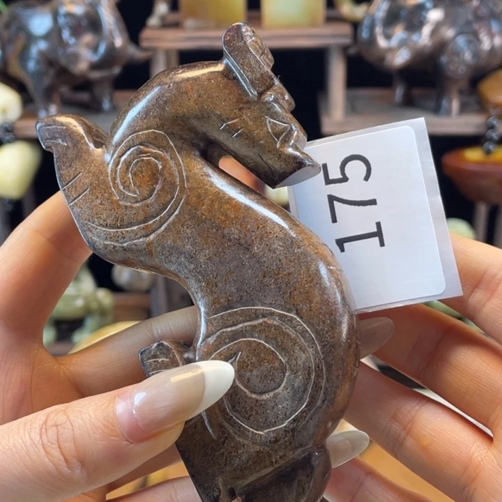 和田玉（糖玉）未镶嵌挂件