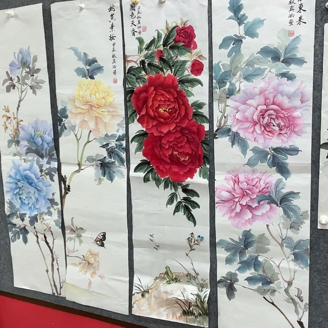 国画国画作品多次入选国内外展出