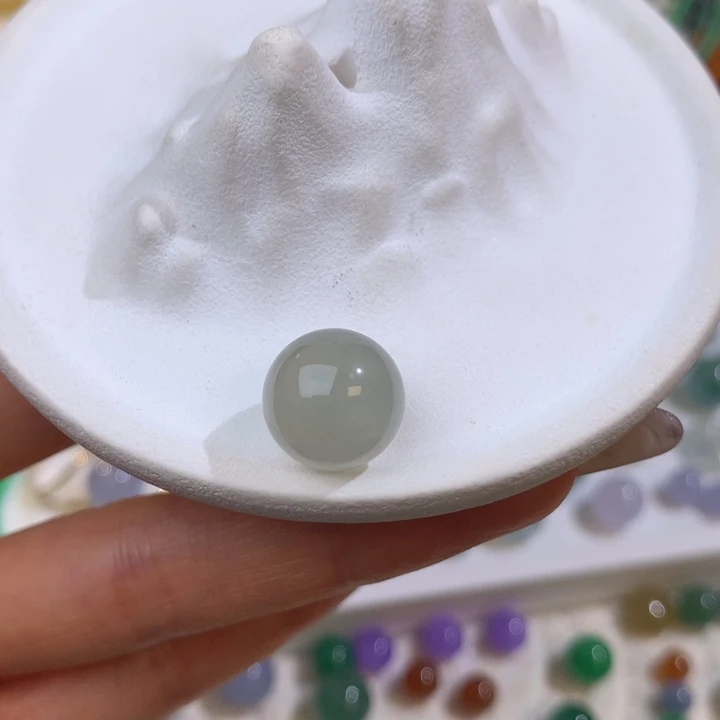 散珠翡翠雪梨色 12.2mm ye