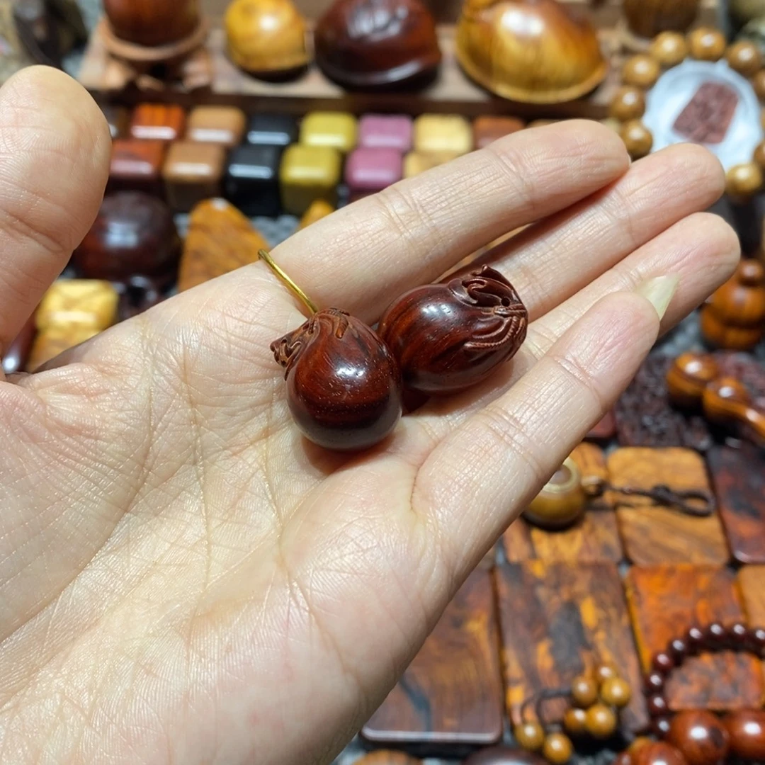 齐***胜檀香紫檀（小叶紫檀）木