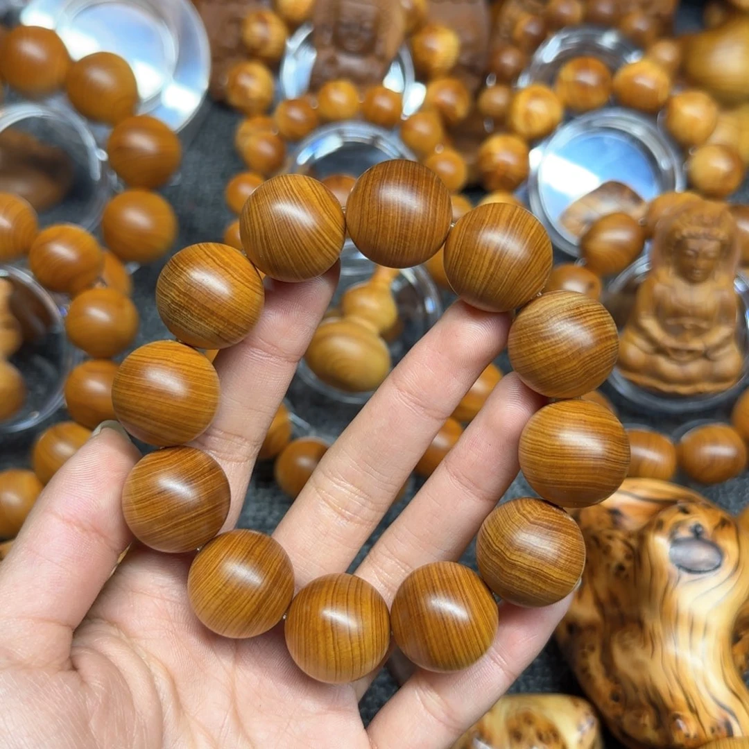 柏木W*o2.0黑油板根微瑕崖柏手串