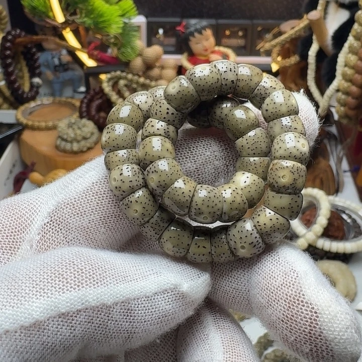 星月菩提手串5号车尺寸9石玉大肠手持