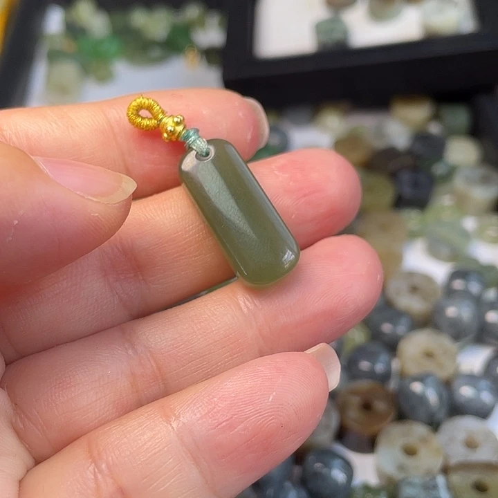 和田玉未镶嵌珠宝半成品