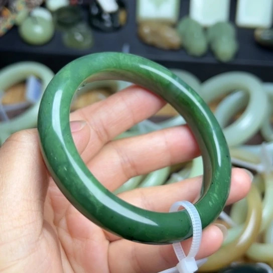 和田玉（碧玉）手镯未镶嵌59