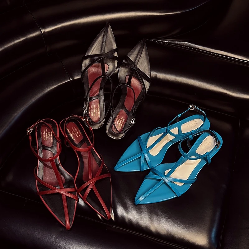 悦熹/3.5cm/夏季时尚复古极简尖头猫跟细带镂空露趾法式时装凉鞋