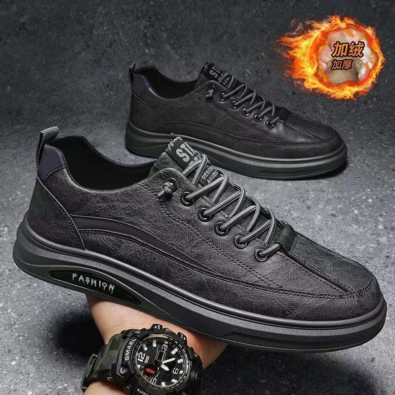 秋冬季男鞋新款透气防水防滑鞋子男潮流百搭黑色皮鞋休闲运动板鞋