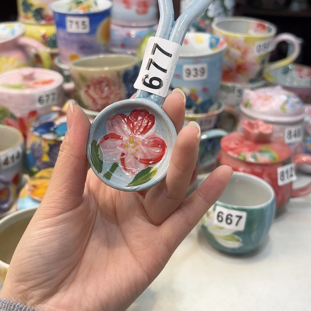 瓷片兔兔好可爱呀打