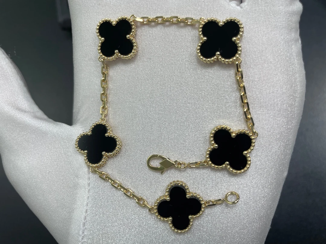 【CHERISH】18k k黄 黑四叶草五花手链(9.5克金)