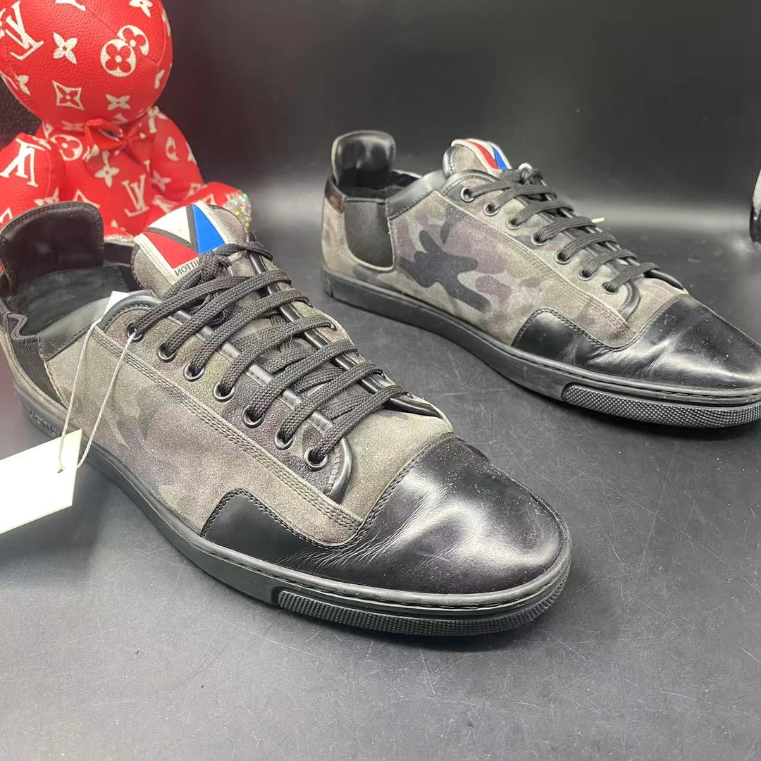 95新 LouisVuitton/路易威登 【AO福利】42欧码 迷彩板鞋bd090/7773