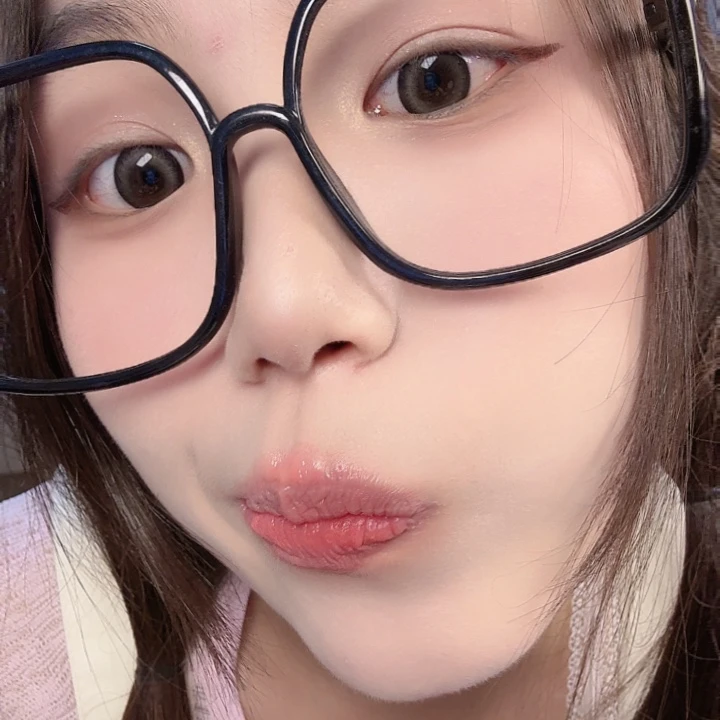 羊羔毛玉玉子可爱少萝美丽动人知性