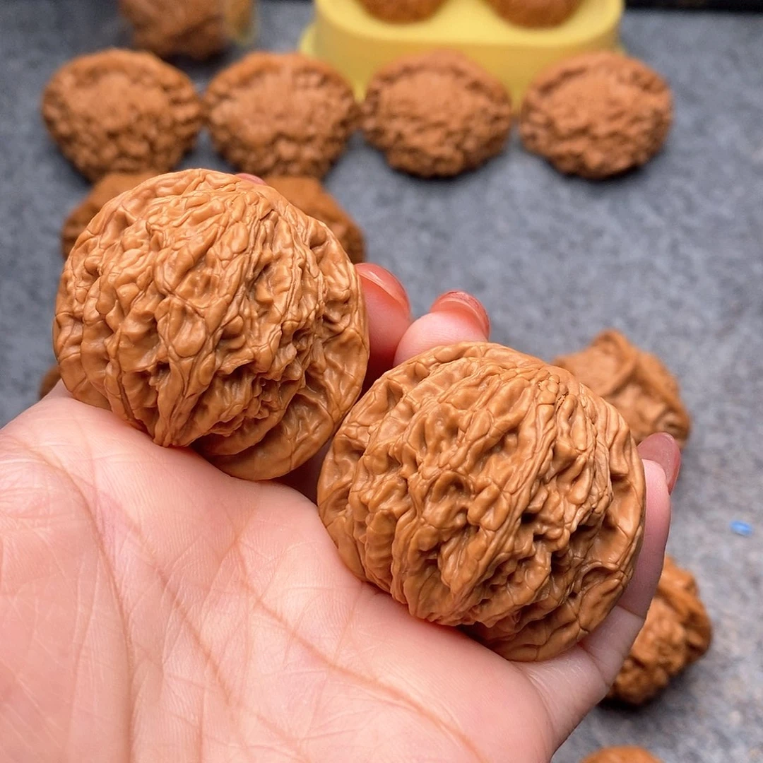 文玩核桃把件精品粗筋虎43全品